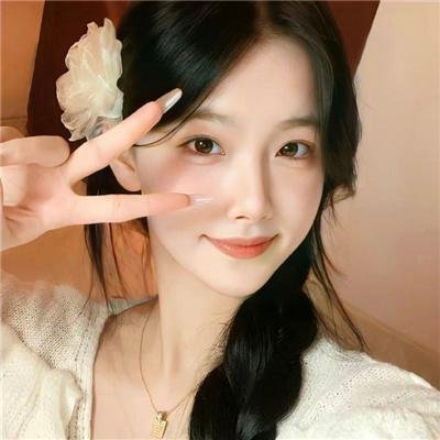 爆料专区 - 人气小花疑似整容失败，机场生图引发全网热议